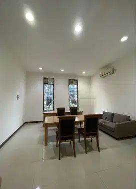 Disewakan ruko plaza 3 pondok indah 3,5 lantai furnished min 2th