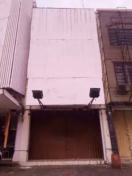 Dijual Ruko 3 Lantai Dengan Lokasi Strategis di Melati Mas Vista