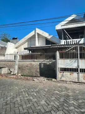 Rumah Hitung Tanah Manyar Kertoadi Surabaya Row 3 Mobil