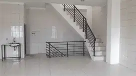 Dijual Ruko kantor usaha Mainroad Pagarsih Bandung Kota