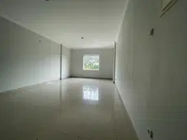 Disewakan ruko greenlale sentra niaga