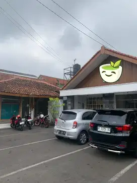 Tempat Bisnis Cafe Cozy Legend Pusat Kota Purwokerto