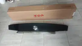 Garnish back door XL7