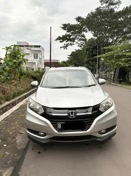 HRV E MATIC 2015 WARNA SILVER