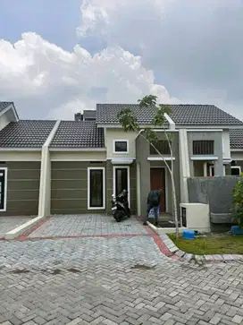 dijual cepat rumah siap huni di perum puri surya jaya gedangan sidoarj