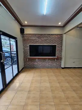 Disewakan 1 Unit Villa Bekas Cafe Jl. Sei Putih