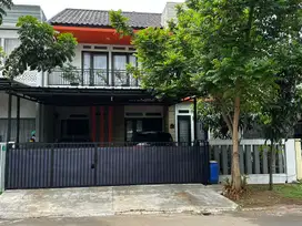 Rumah 2 lantai siap huni lebar 10 Meter Strategis Kencana Loka BSD
