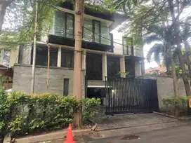 Rumah mewah 3 Lt Panglima Polim Lt371m2 Melawai  Kebayoran Baru