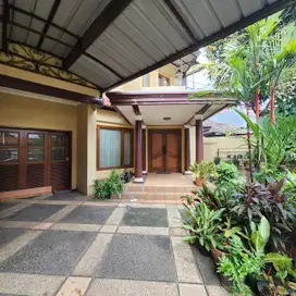 Rumah 2 lantai 8,5M siap transaksi Pejaten Indah Jakarta Selatan