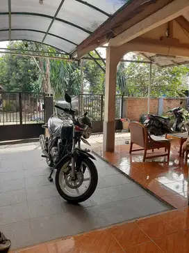 rumah di perkampungan daerah parung