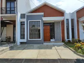Rumah Siap Huni Viewnya  Pegunungan, Cuaca Sejuk Di Ciawi, Bogor