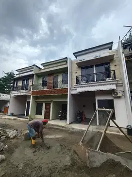 Rumah cash kpr jakarta timur 3kt 2km 2 lantai