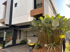 Dijual Perumahan bagus 2 Lantai Full Furnished di BSD