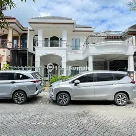 Villa TerMewah jln mawar Medan ESTate