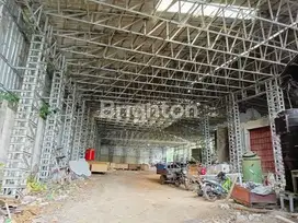 Tanah ada bangunan gudang sudah pagar keliling di Getasan Semarang