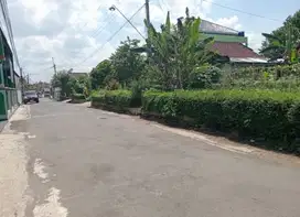 Tanah kosong hook perkampungan dekat pasar Tambaksogra Purwokerto