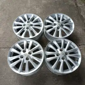 Velg Etios R15 4x100