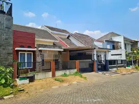 Hunian Luas 153 m2 di Perumahan Permata Jingga Dkt Griya Shanta Suhat