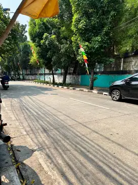 Investasi Menjanjikan! Dijual Rumah Kos 3 lt 17 KT di Sumur Batu