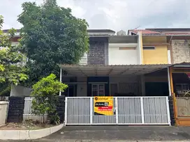 Dijual Rumah 2 Lantai Luas Tanah 180m2, Grand Wisata Boulevard Tambun