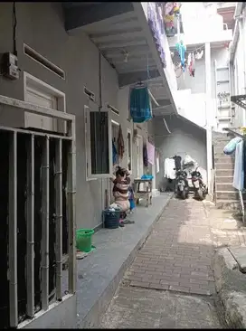 Dijual kosan AKTIF  8 kamar di Cimindi.