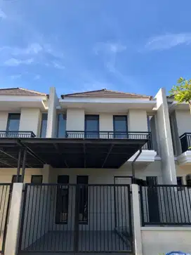 rumah mewah pondok candra sidoarjo surabaya persis depan tol