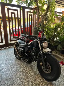 Motor custom bobber basic byson