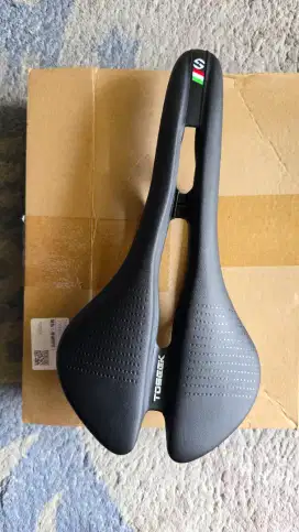 Saddle Toseek TS35 V1182 Ultra Light MTB Roadbike