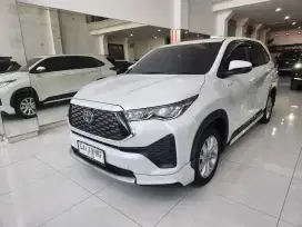 Toyota Zenix 2.0L HEV ( hybrid ) CVT 2023