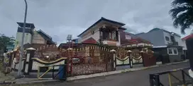 Disewakan rumah Hoek di Perumahan Vila Ilhami , Kelapa Dua - Tangerang