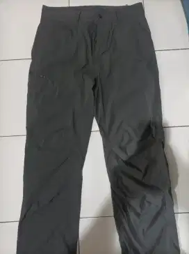 Celana tipe cargo Merk Columbia second ORI size 32