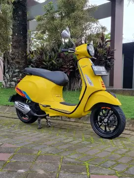 Vespa Primavera S 150 ABS IGet Yellow Sole Odo 700 Th 2023 Koko Motor