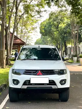 Pajero exceed vgt 2013 putih