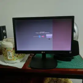 Monitor LG 19 kondisi Layar garis