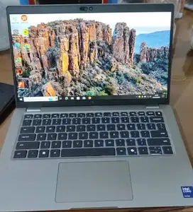 Dell Latitude 5450 14 Inch Ultra 5 135U/16GB/512GB NEGO