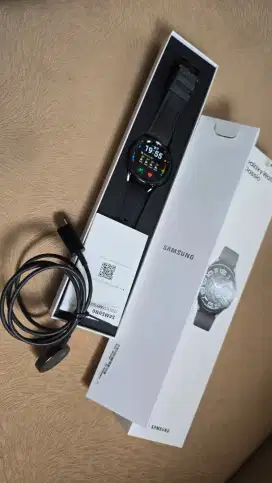 Samsung Galaxy Watch 6 Classic 43mm like new