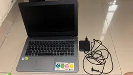 Laptop Asus X44iu i3 muluss