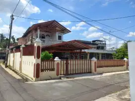 Rumah 1 lantai dengan tambahan bangunan di atas (bisa nego!)