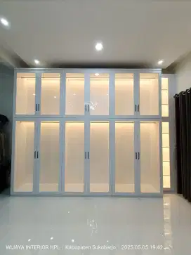 Wardrobe lemari pakaian modern anti jamuran/lembab
