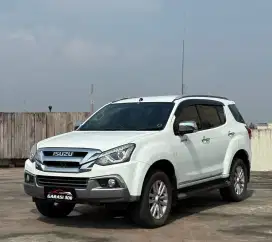 Isuzu MUX R2 4x2 Premiere Facelift AT 2017 pemakaian 2018 MU-X
