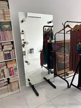 Standing mirror led kaca lampu