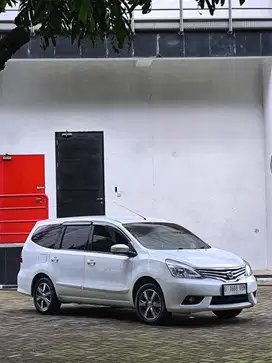 DP 14JT // NISSAN GRAND LIVINA XV 1.5 AT 2017