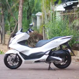 PCX 160 CC PUTIH ABS TH 2023, BERGARANSI