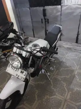 Ninja r 2014 putih