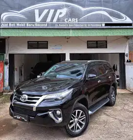 Dp 60 JT! Toyota Fortuner VRZ 4x2 AT 2018 Diesel! Vipcars