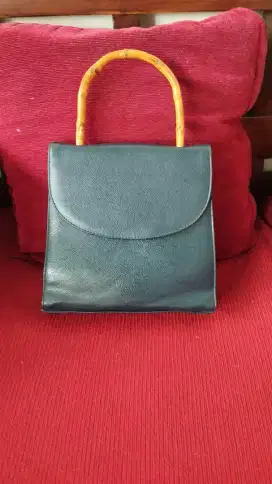 Small hand bag for woman