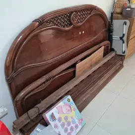 Ranjang Dipan Kayu Jati Asli