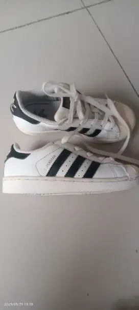 Sepatu anak 4-5 tahun