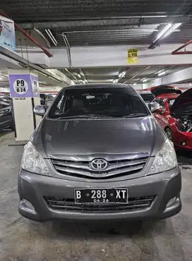 Toyota Innova V Luxury Automatic 2011 TDP murah