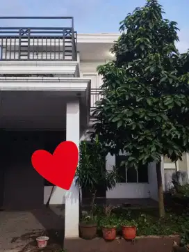 Disewakan Rumah siap huni di The Address Cibubur